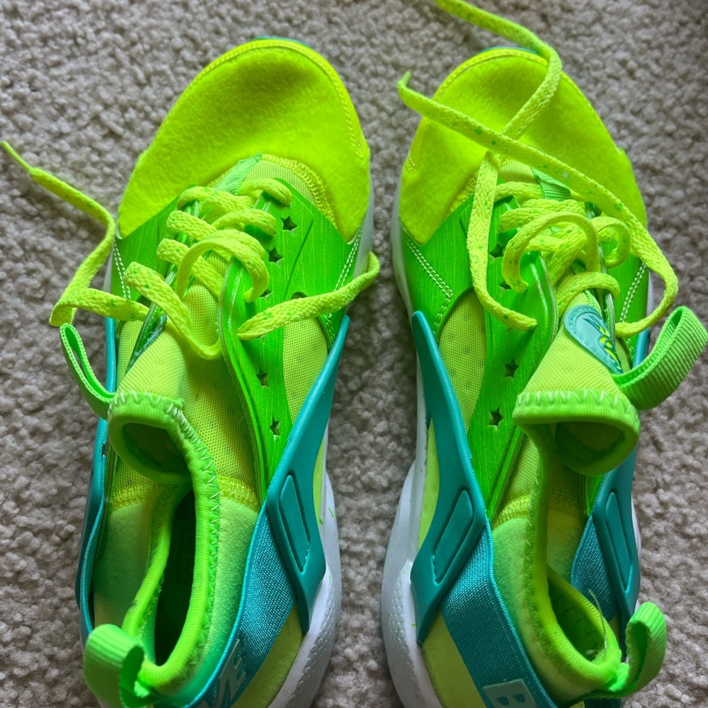 Nike Brave Kermit The Frog Lime Green Tennis Shoes Wo… Gem